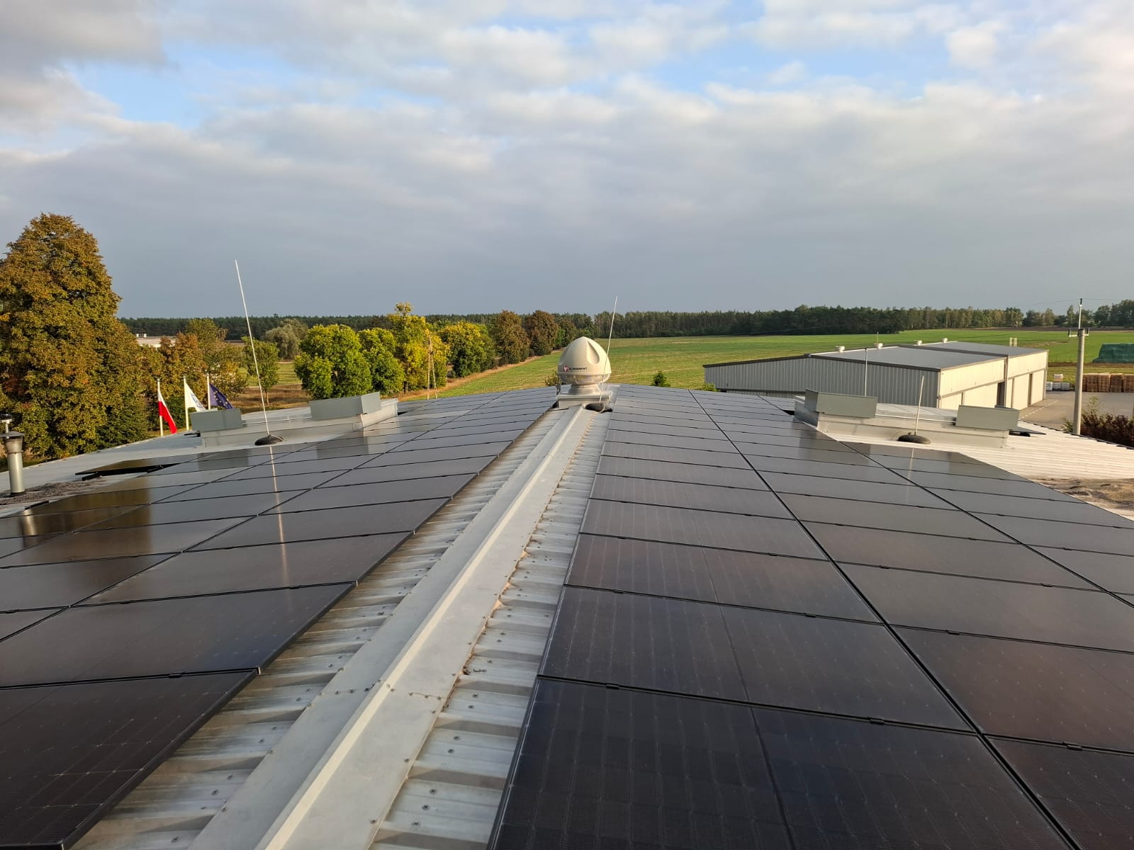 Instalacja fotowoltaiczna na hali – Łódź